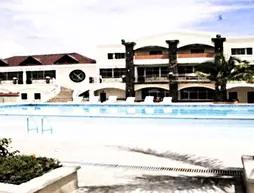 Macagang Hotel and Resort