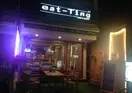 Eat Ting Cafe and Hostel