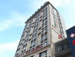 Greentree Inn Shanghai West Yingao Road Subway Station Express Hotel