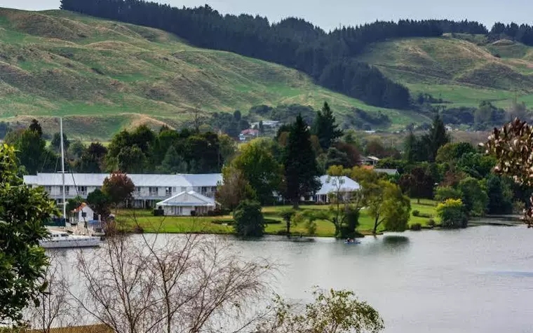 VR Rotorua Lake Resort (previously Amora Lake Resort Okawa Bay)