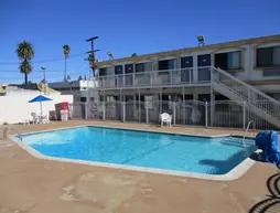 Motel 6 Canoga Park