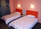 Motel168 Yibin FaZhan Road Inn