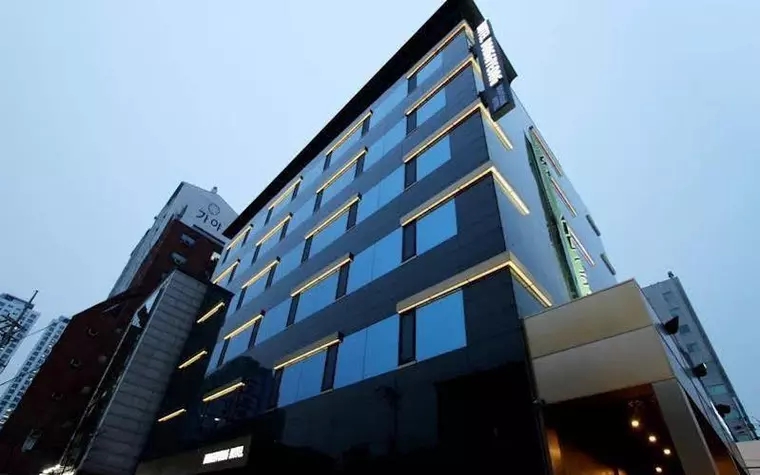 Donggyeong Hotel