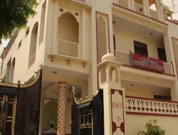 Vinayak Guest House