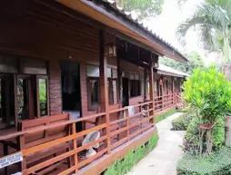 Namkhong Guesthouse and Resort