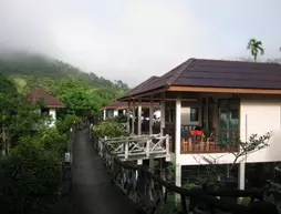 Jungle Huts Resort