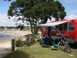 Takapuna Beach Holiday Park