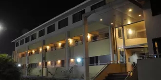 Hotel Palms Residency