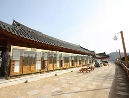 Geumojeong Hanok Guesthouse