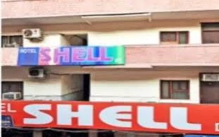 Hotel Shell Deluxe