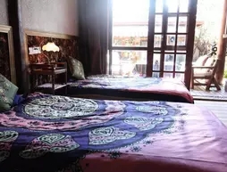 Lijiang Liushizhiwai Inn