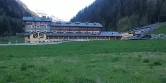 Hotel Foyer De Montagne
