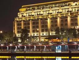 The Astor Hotel, a Luxury Collection Hotel,