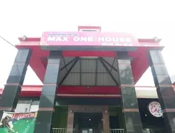 Max One Hotel
