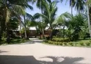 Maia's Beach Resort