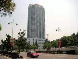 Motel168 Yibin FaZhan Road Inn