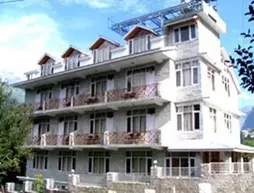 Hotel Manali Continental