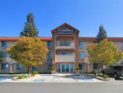 Comfort Inn & Suites Visalia