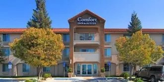 Comfort Inn & Suites Visalia