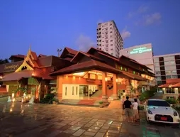 Khum Phucome Hotel