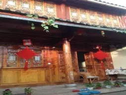 Lijiang Longzhigu Inn