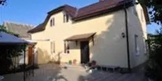 Chernomor Guest House