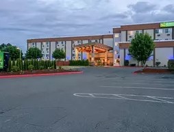 Quality Inn & Suites Pacific