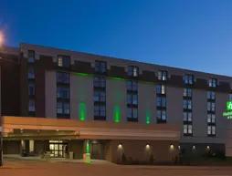 Holiday Inn Hotel & Suites Mansfield-Conference Center