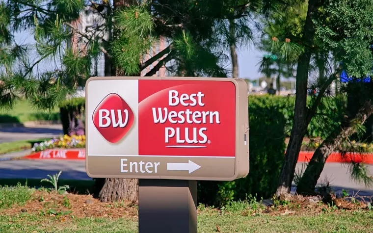 Best Western Plus DFW Airport Suites