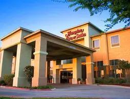 Hampton Inn & Suites Denton