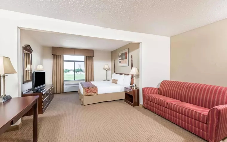 Wingate by Wyndham - DFW North