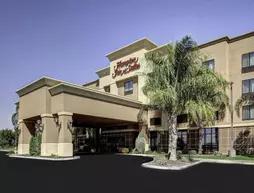 Hampton Inn and Suites Bakersfield / Highway 58