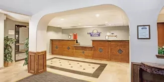 Days Inn and Suites Houston North