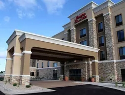 Hampton Inn & Suites Grand Forks