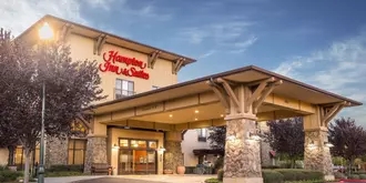 Hampton Inn & Suites Windsor-Sonoma Wine Country