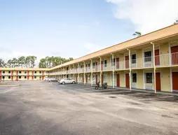 Econo Lodge Inn & Suites Wilmington