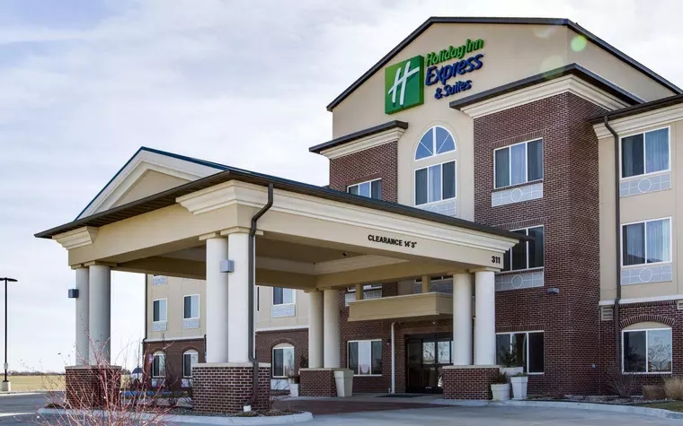 Holiday Inn Express & Suites Nevada