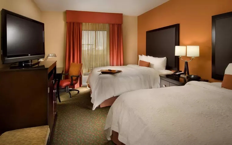 Hampton Inn & Suites Waco-South