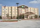 HOLIDAY INN EXPRESS & SUITES CLARION