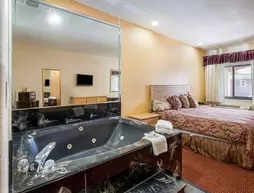 Rodeway Inn and Suites Houston