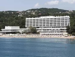 Marina Hotel in Sunny Day Resort