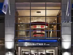 DoubleTree by Hilton London Victoria