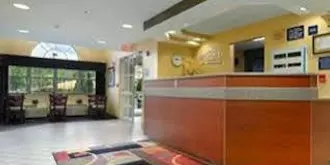 Microtel Inn & Suites Atlanta
