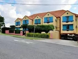 AAA Airport Albion Manor Apartments and Motel