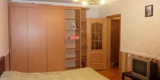 Apartment Zolotoe Koleso na Nikulinskoy