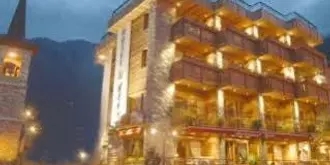 Le Monal and Restaurant