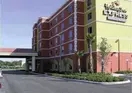 Holiday Inn Express and Suites Ft Lauderdale Airport/Cru