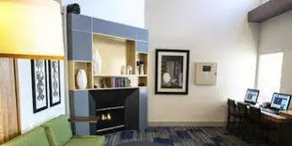 Holiday Inn Express and Suites Phoenix Airport