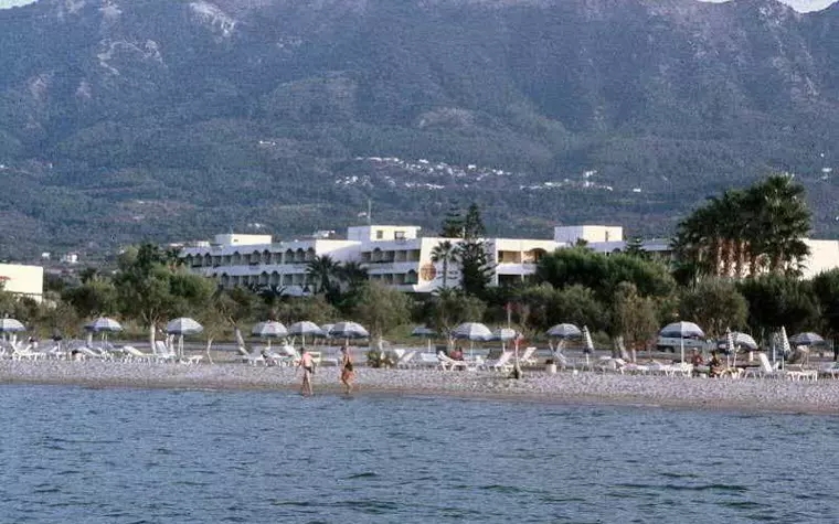 Tigaki Beach Hotel