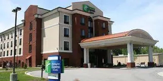 Holiday Inn Express and Suites Rockingham